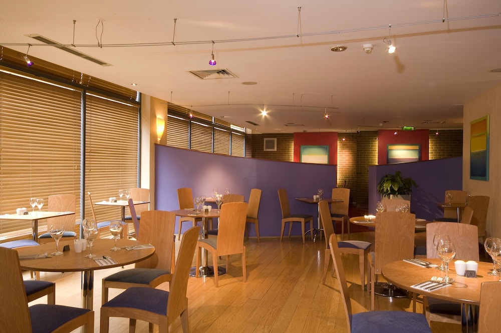 Premier Inn Edinburgh City Centre (Lauriston Place) 28/36