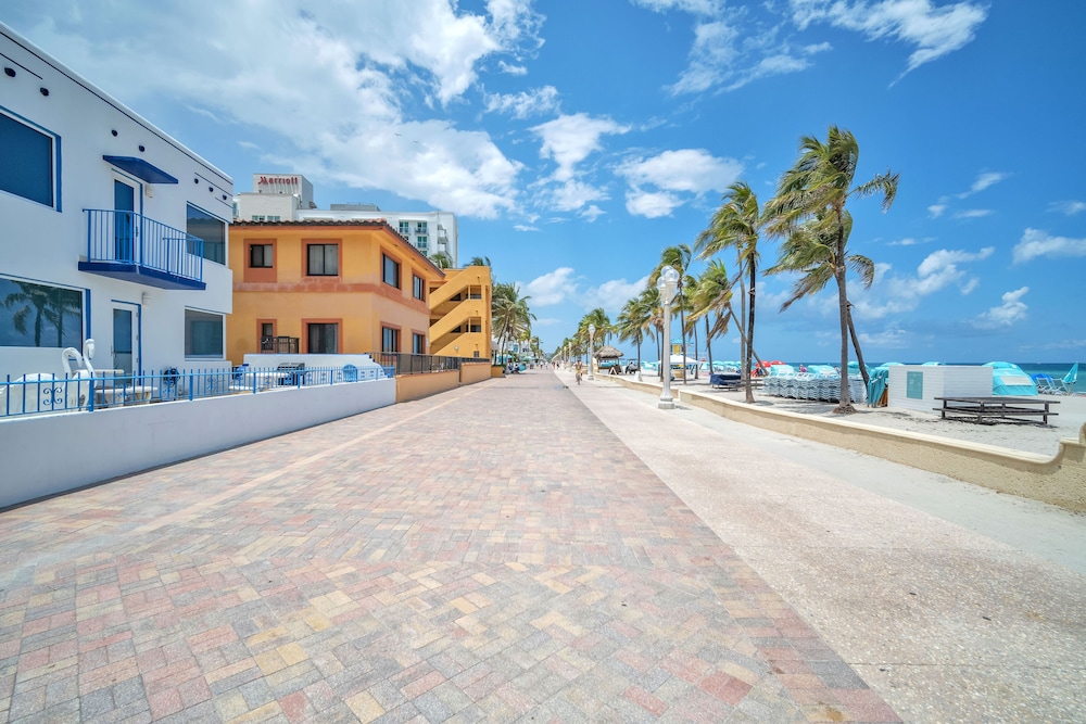 Laguna Blu Beach 34/51