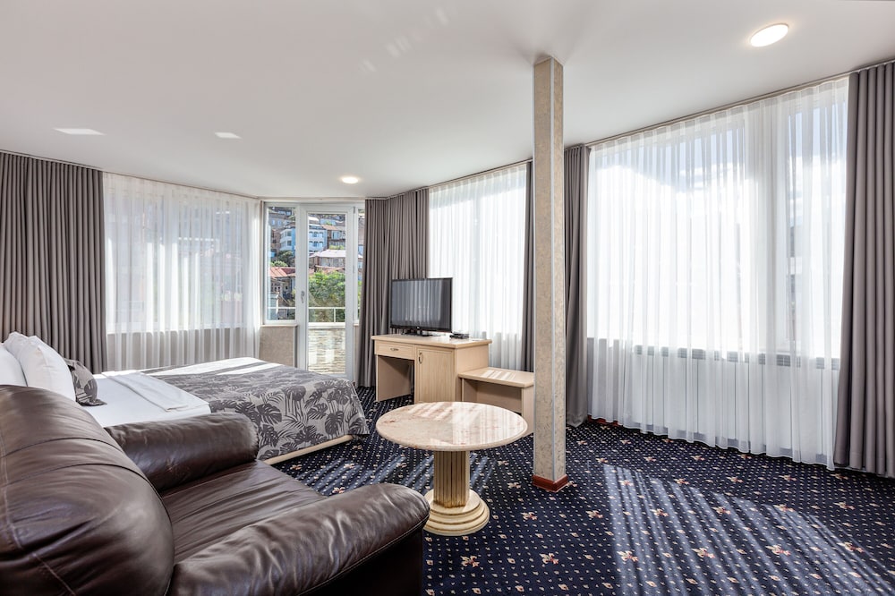 Hotel Sharden 58/75