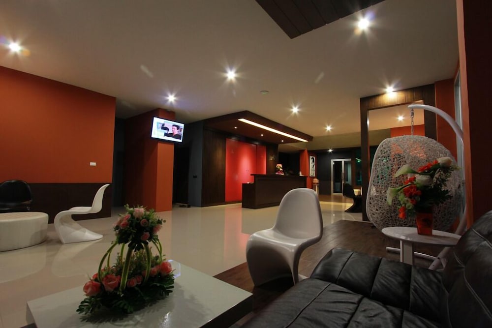 Trendy Hotel 33/44