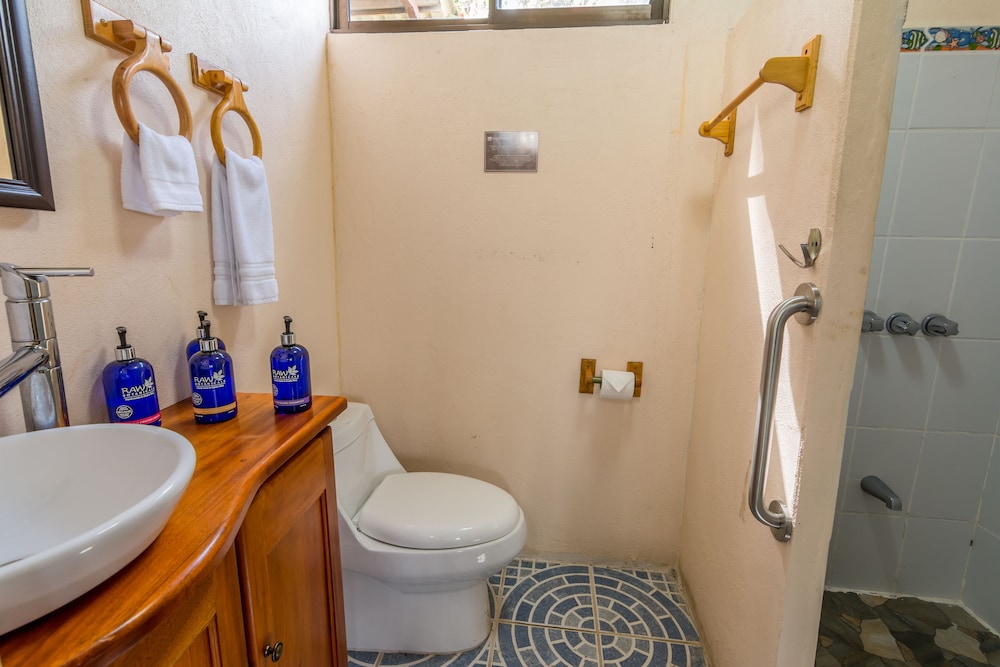 Nepenthe B&B 40/50