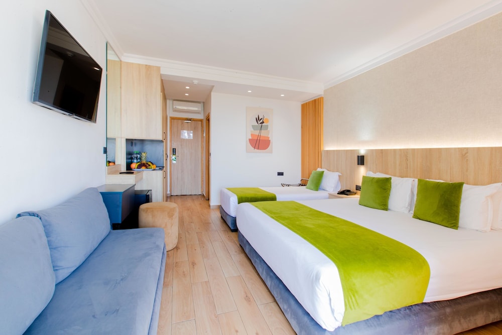 غرفة عائلية بإطلالة على البحر، Argana Hotel 4/10