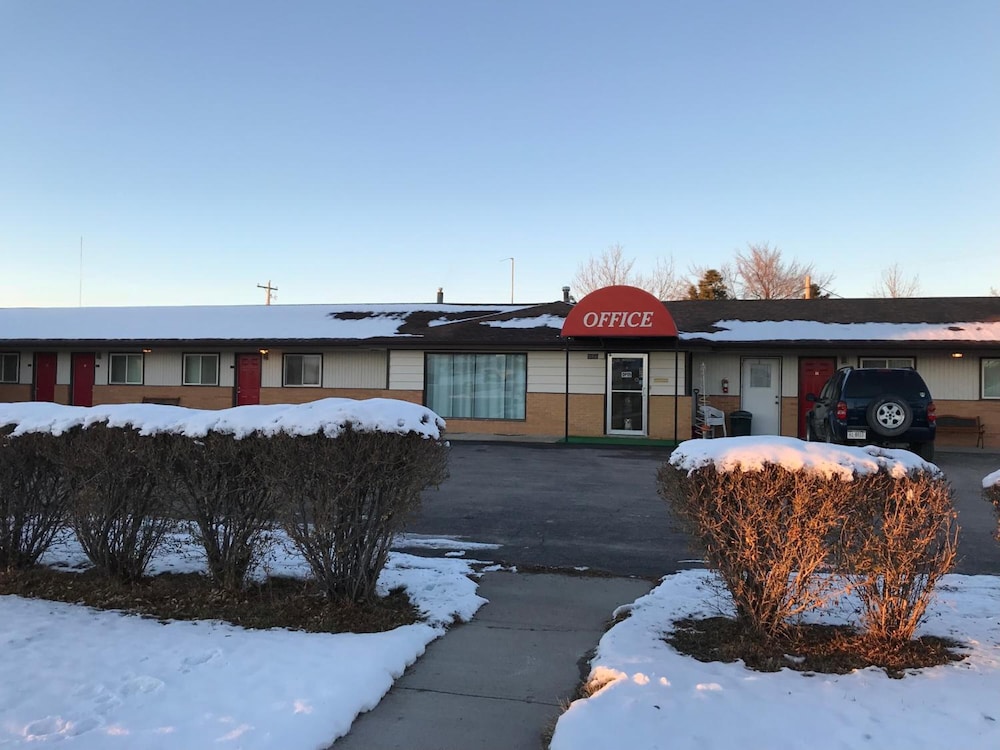Motel Grand 3/56