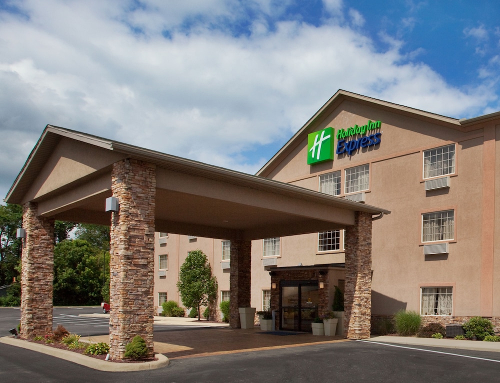 Holiday Inn Express Mount Pleasant Scottdale 1/44