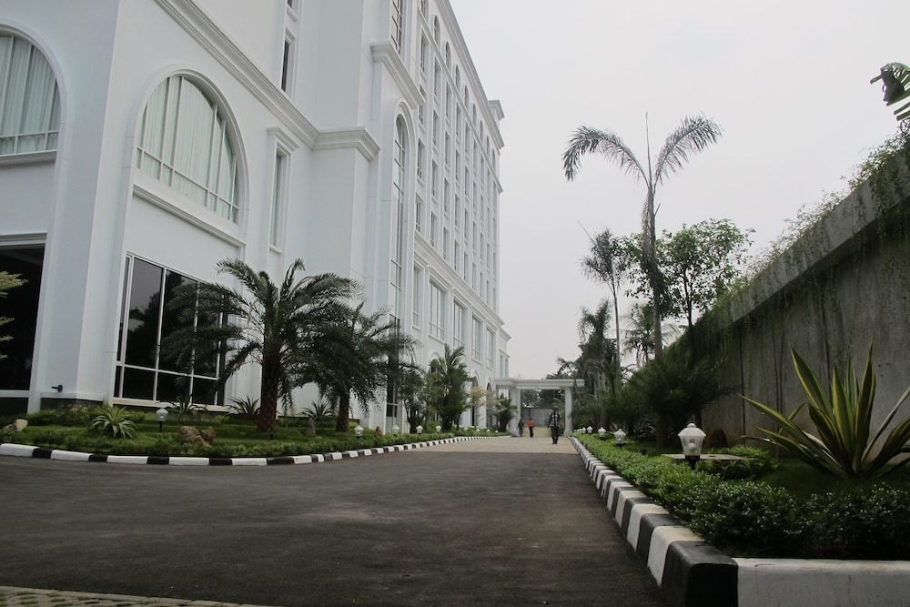 The Sahira Hotel 23/40
