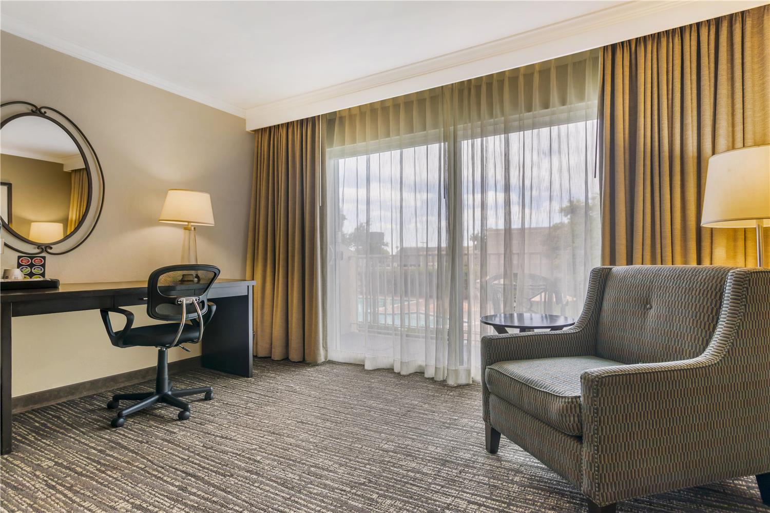 Best Western Plus Garden Court Inn 34/54