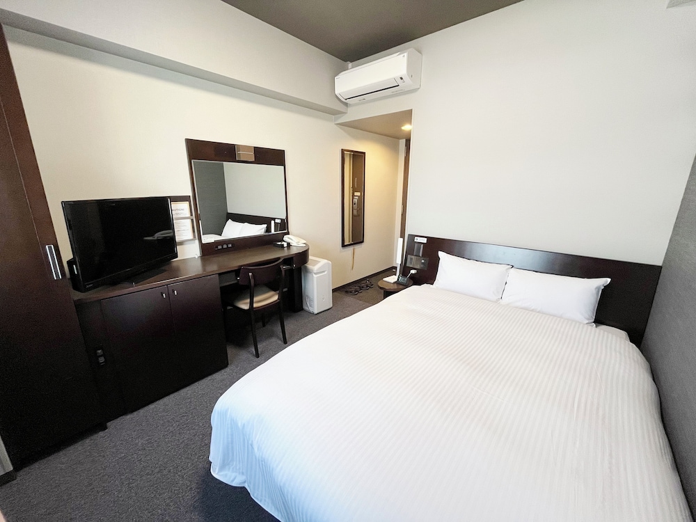 Hotel Route Inn SakaideKita Inter 18/62