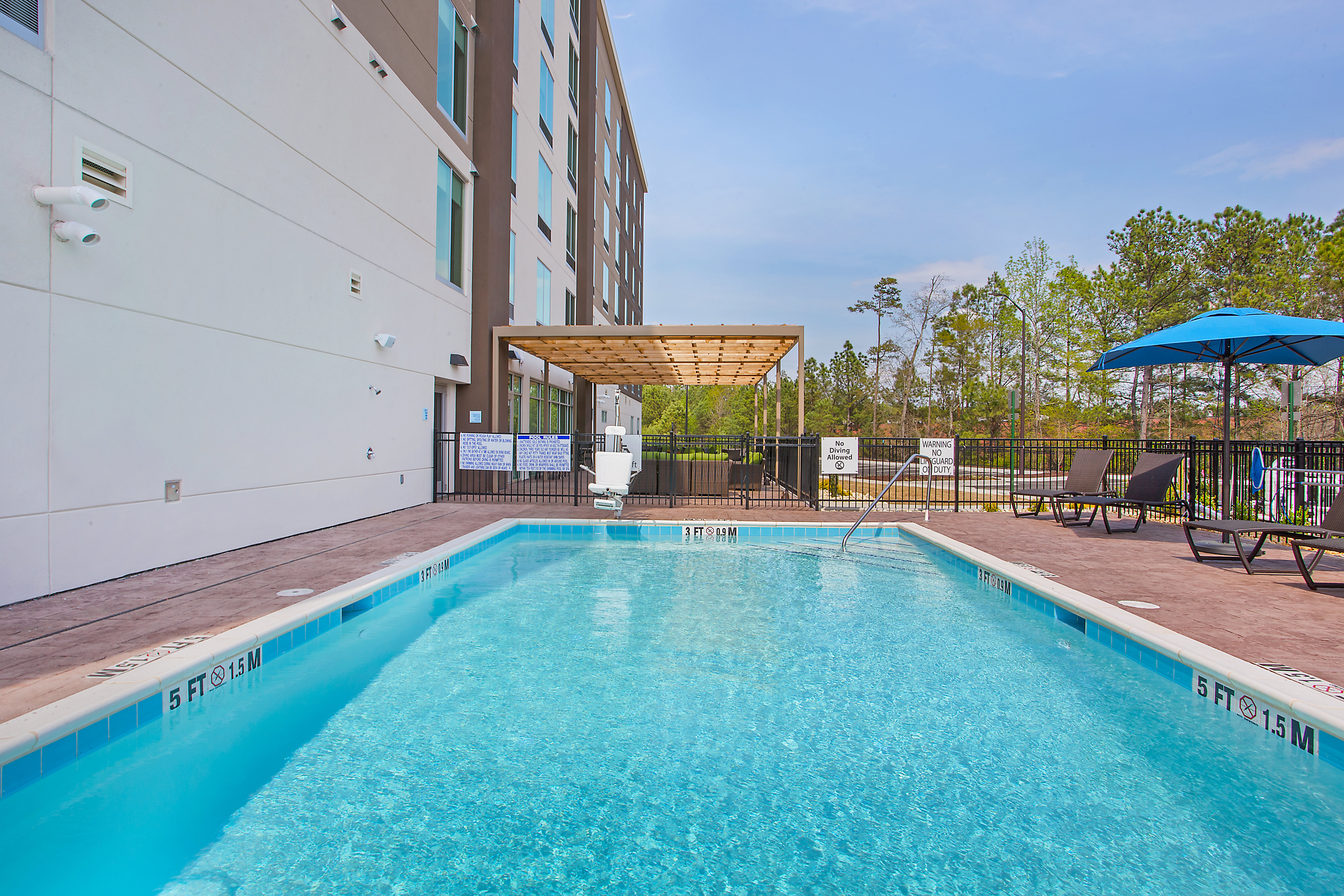 Holiday Inn Express Suites Covington 36/63