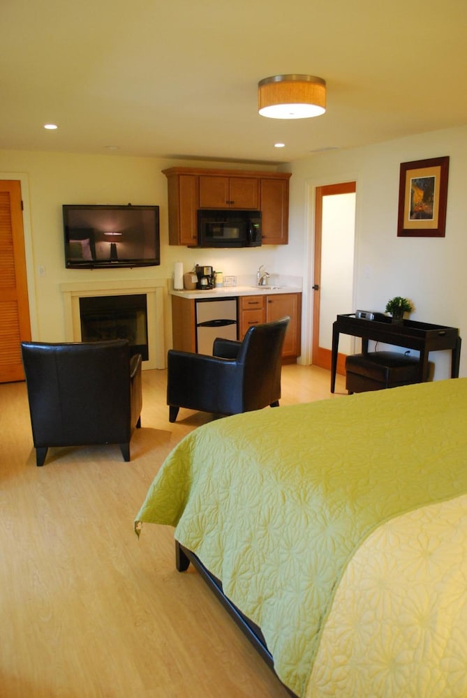 Bella Capri Inn 17/58