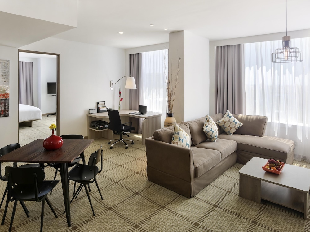 Novotel Makassar Grand Shayla 26/50