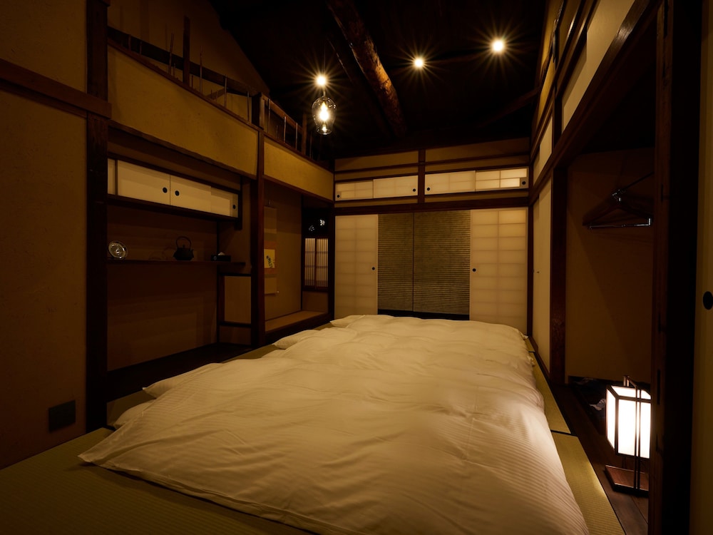 Rinn Premium Machiya Townhouse Kyoto Nijo Castle North [VR] 13/50