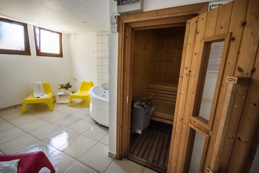 Coral Sun Villas 50/50