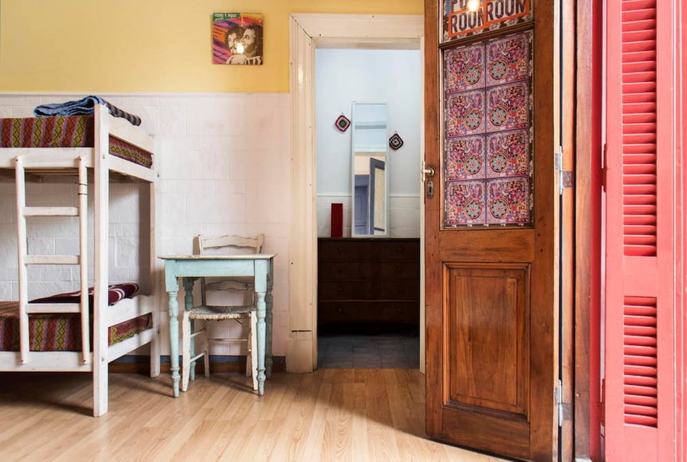 Play Hostel Soho 5/50