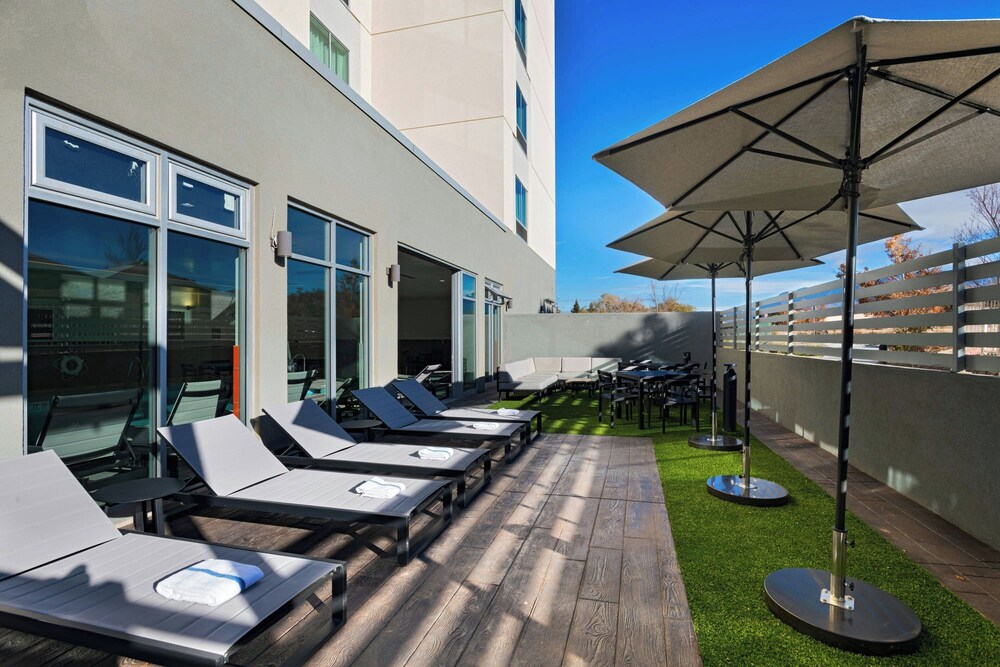 Fairfield By Marriott Inn & Suites Albuquerque Uptown 10/25
