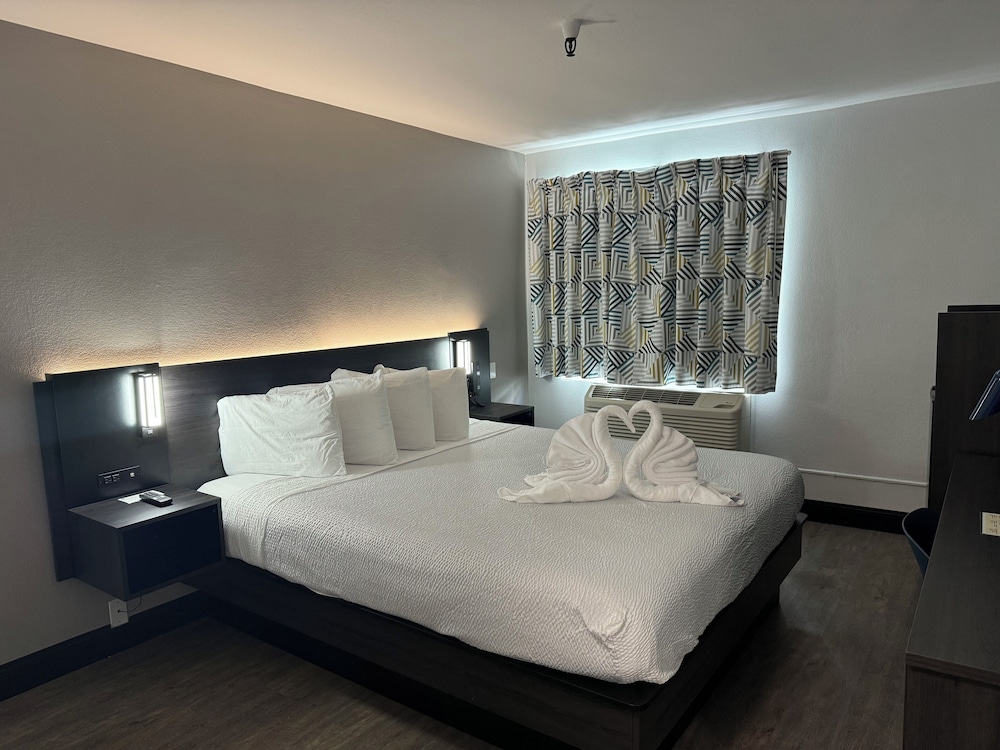 Motel6 Hollywood, CA - Los Angeles 9/50