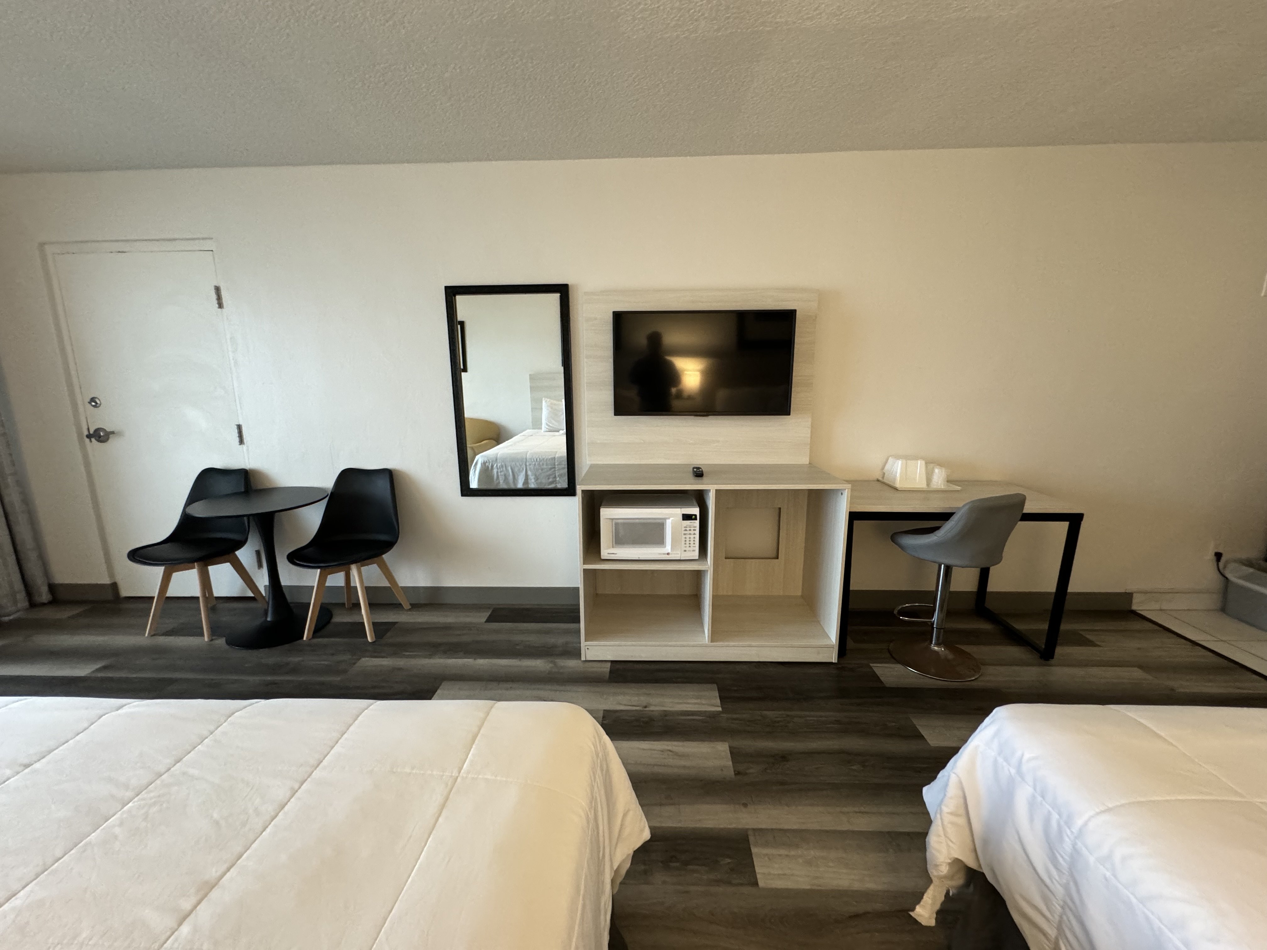 Emerald Shores Resort 28/79