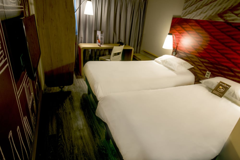 Ibis Apartado 20/67