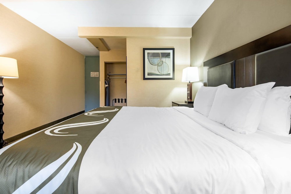 Standard, King Bed