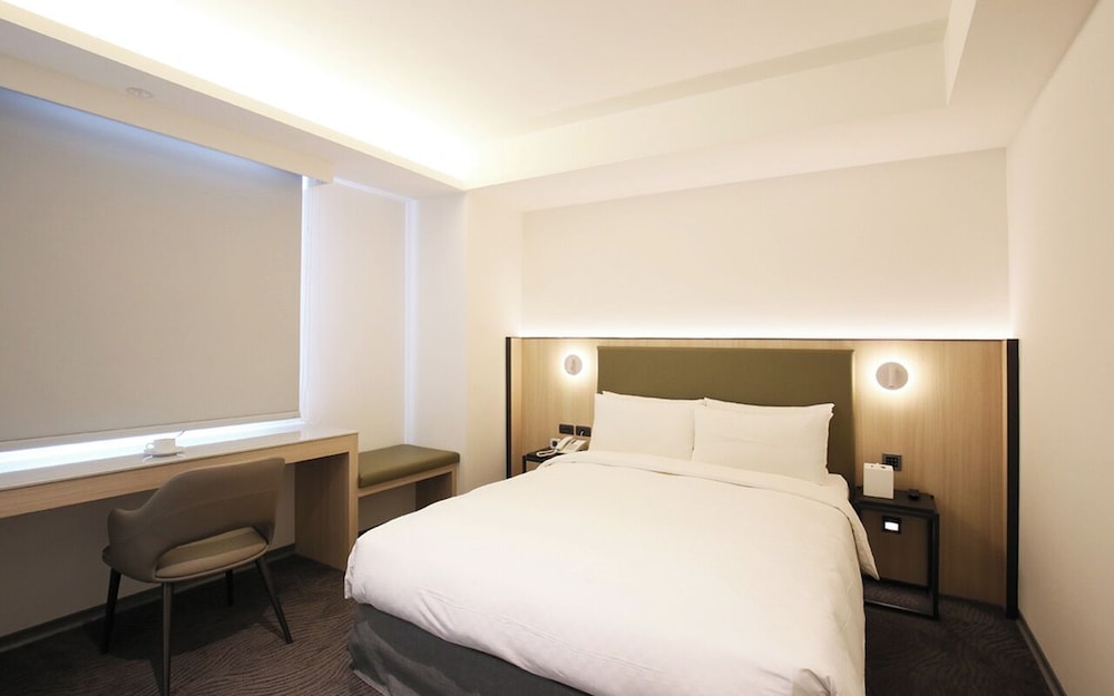 Dandy Hotel Daan Park Branch 36/66
