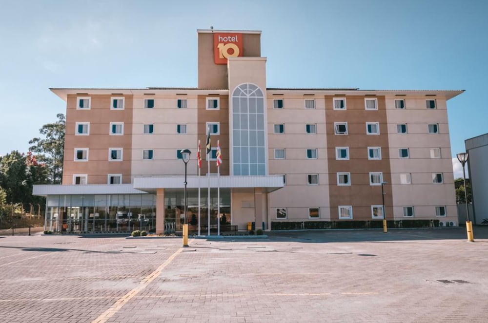 HOTEL 10 BLUMENAU 1/32