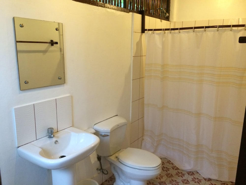 cottage, ocean view, Discovery Island Resort and Dive Center 3/4