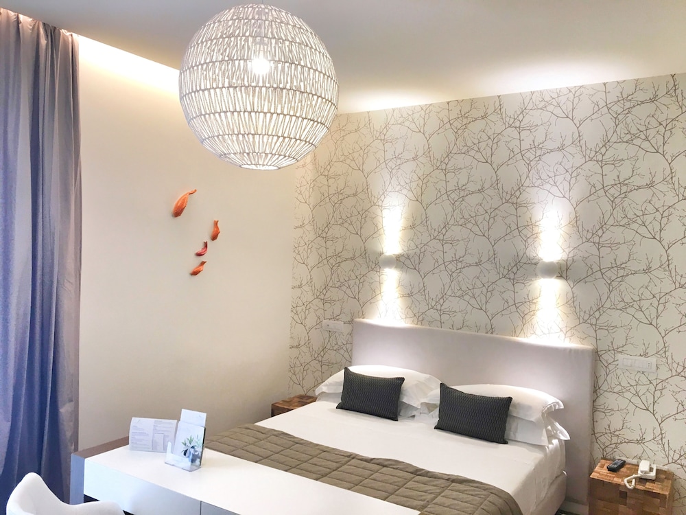 غرفة كومفورت ثلاثية بسرير كينج وسرير بطابقين، Hotel Select Suites & Spa 2/3