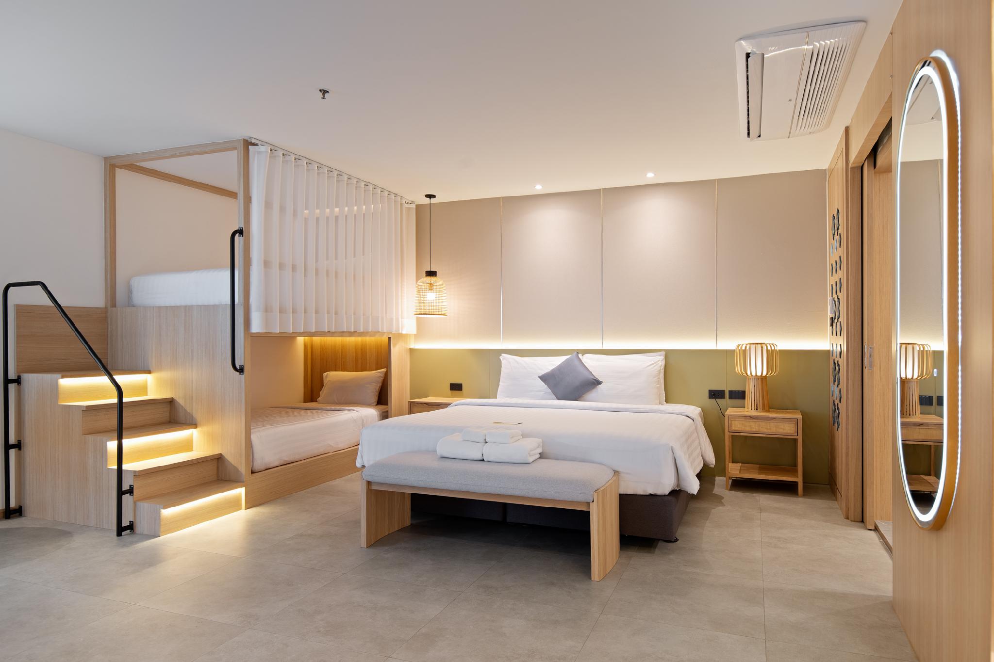 FAMILY SUITE