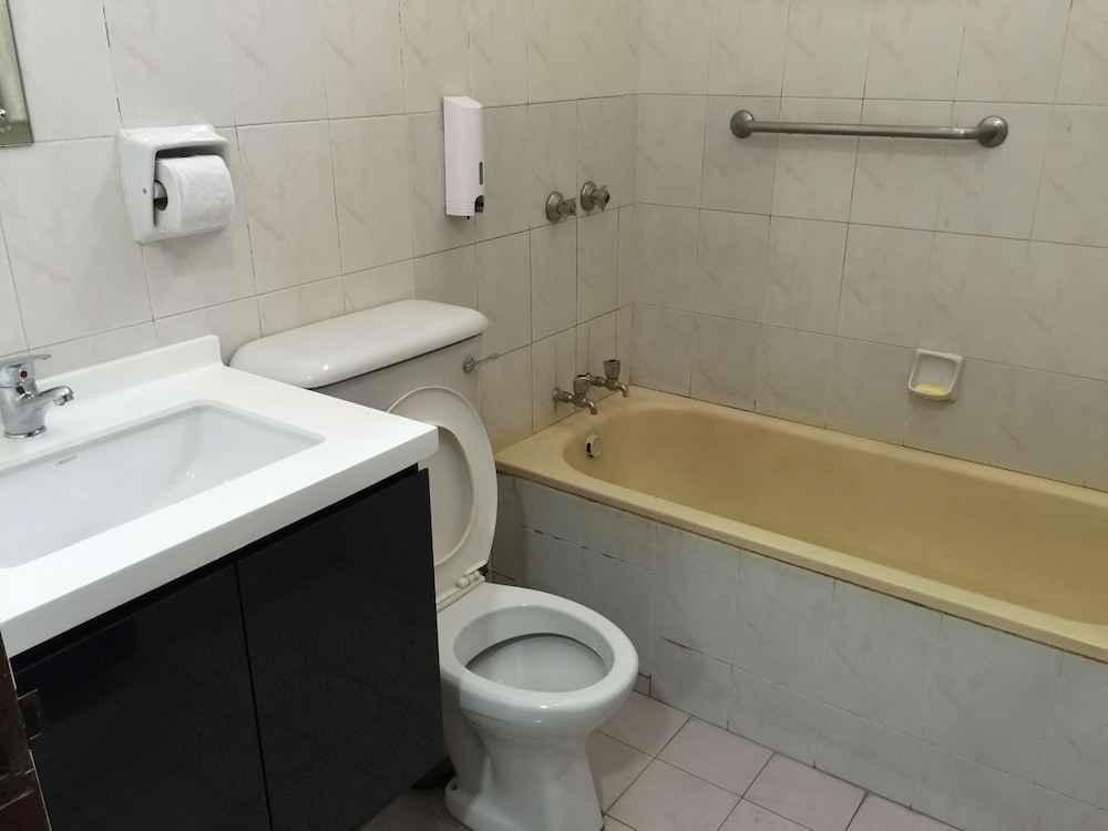 LAI MING HOTEL COSMOLAND 5/33