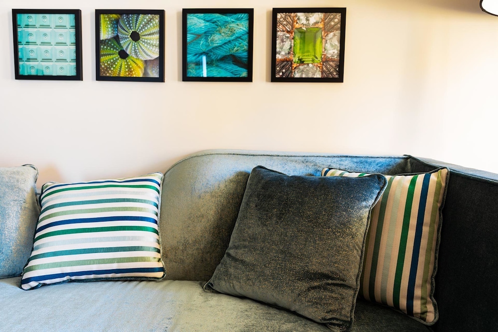 Amadomus Luxury Suites 28/46