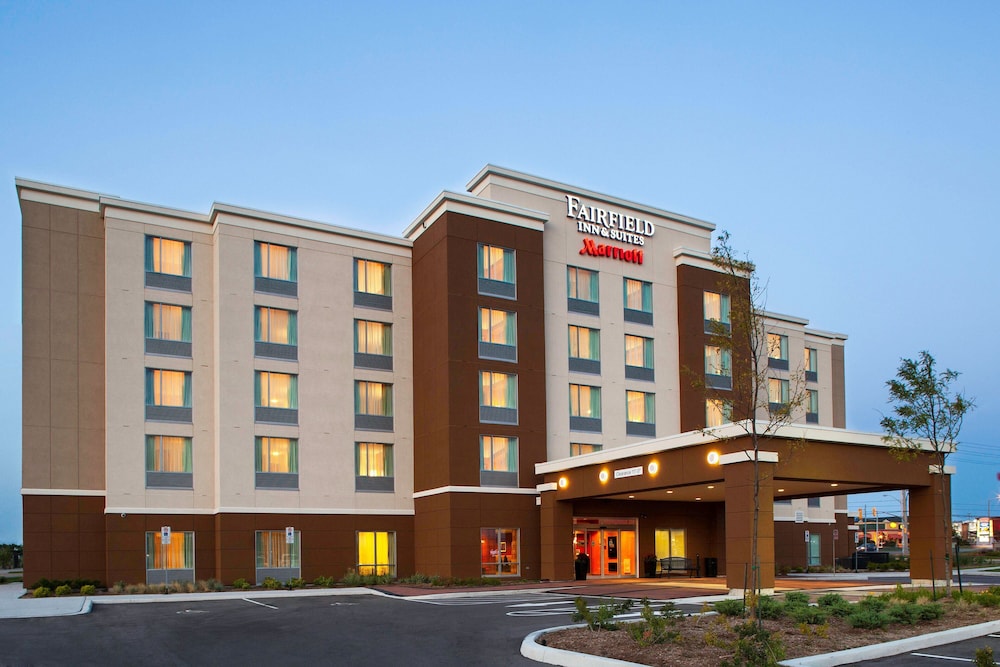 Fairfield Inn And Suites Toronto Mississauga 1/28