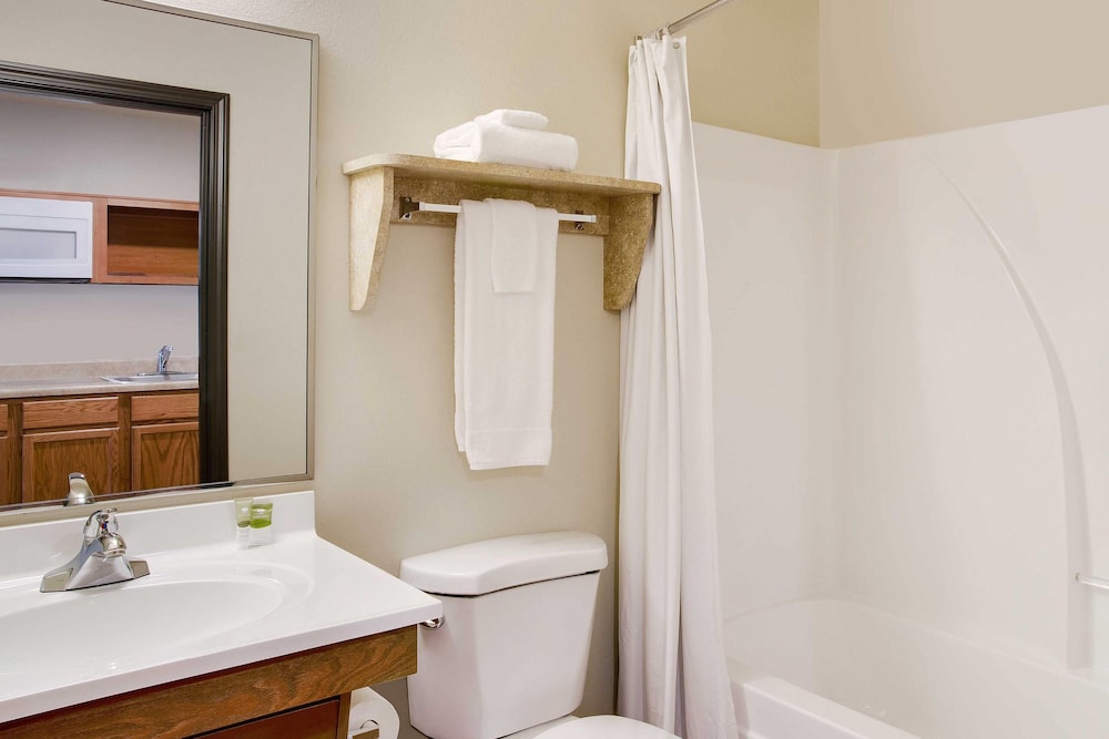 WoodSpring Suites Fredericksburg 24/25