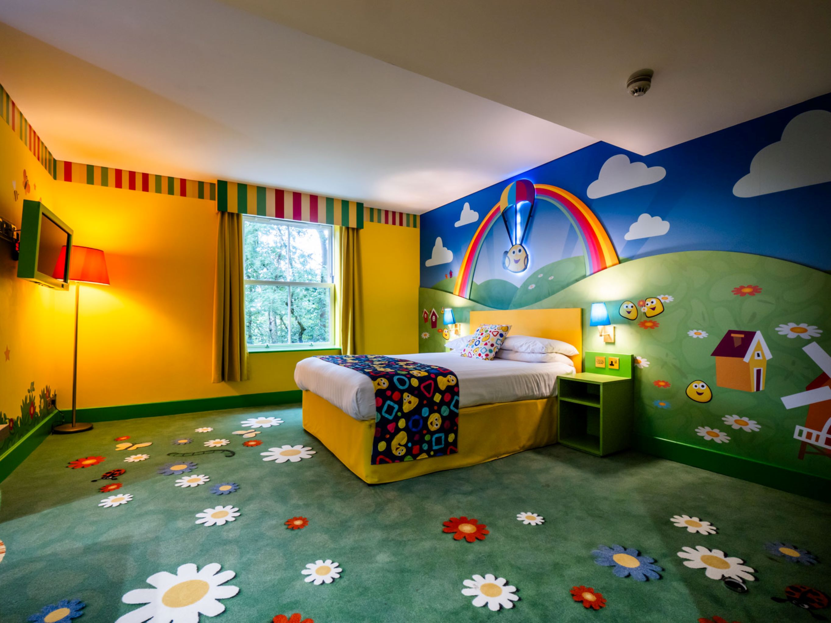 Alton Towers Hotel 78/94