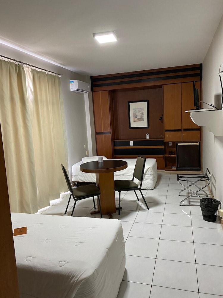 Map Hotel 11/44