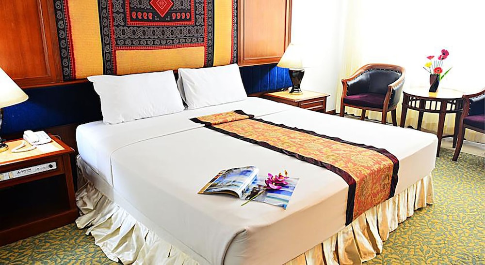 Asian Hotel Hatyai 40/72