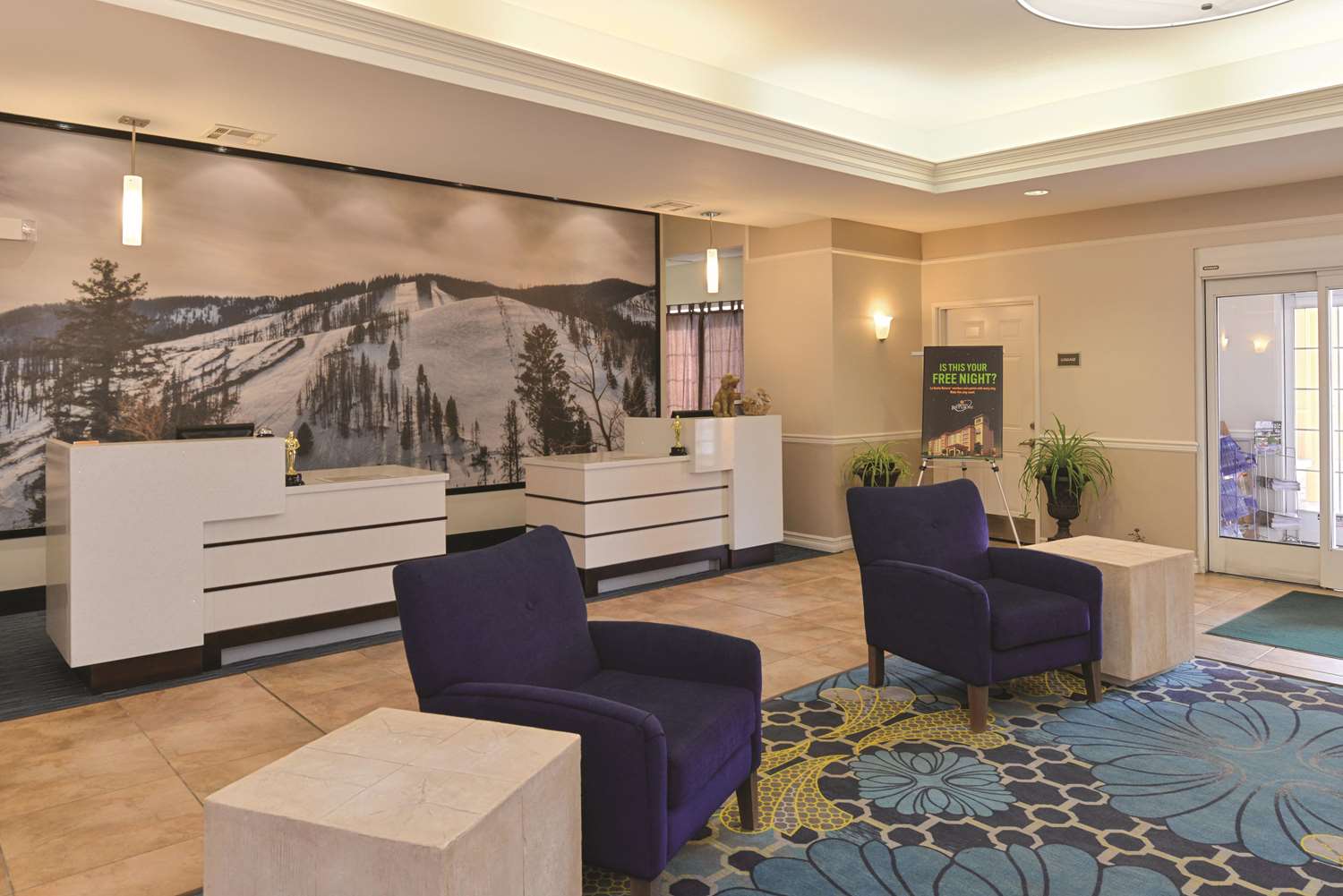La Quinta Inn & Suites by Wyndham Ruidoso Downs 38/55