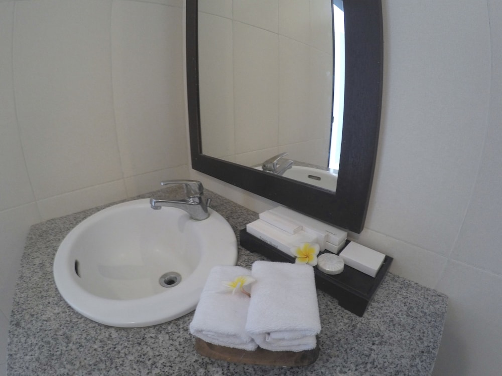 MAMO HOTEL ULUWATU 31/34