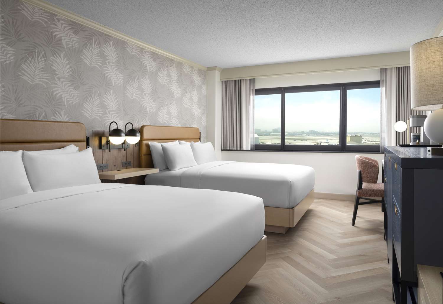 PREFERRED, 2 QUEEN BEDS