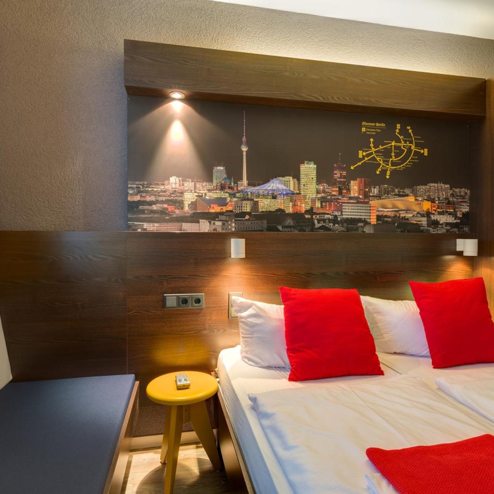 Meininger Hotel Berlin Hauptbahnhof 34/42