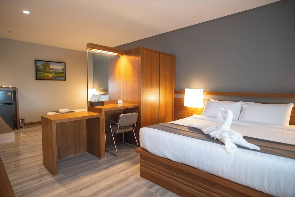Loft, Triple, Double and Twin Beds