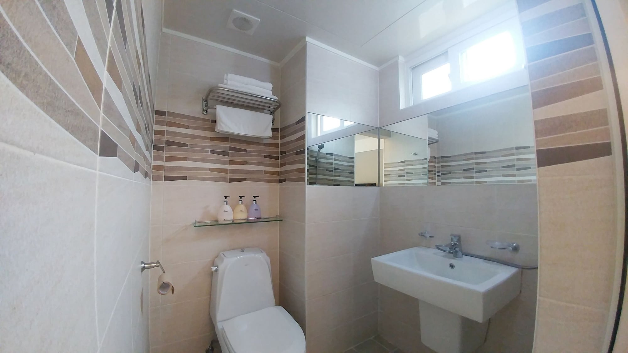 غرفة قياسية ثلاثية بسرير مزدوج وسرير فردي، HOTEL QB SEOUL DONGDAEMUN 5/5