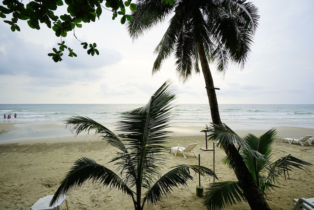 Apple Beachfront Resort 51/69