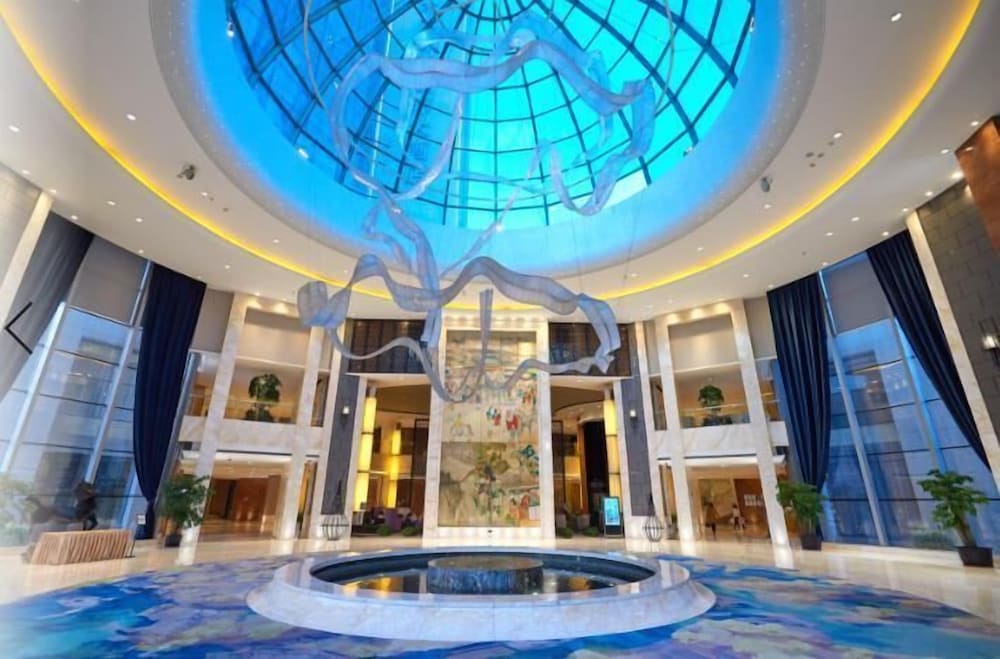 Universal Hotel Urumqi 15/33