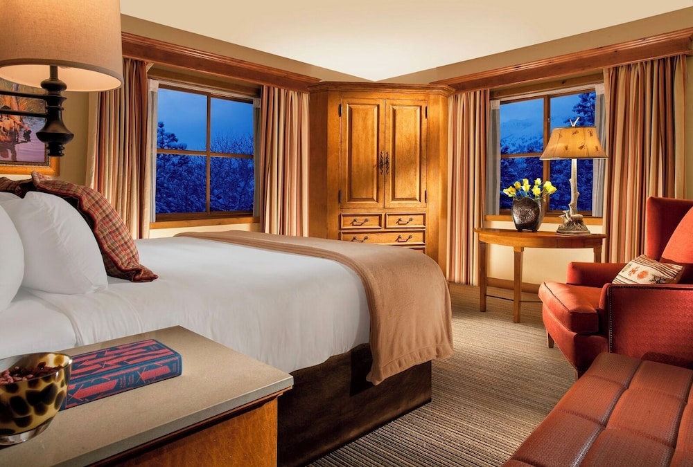 3 Bedrooms, Residential, Deluxe, Suite, Twin Beds, 2 King Beds