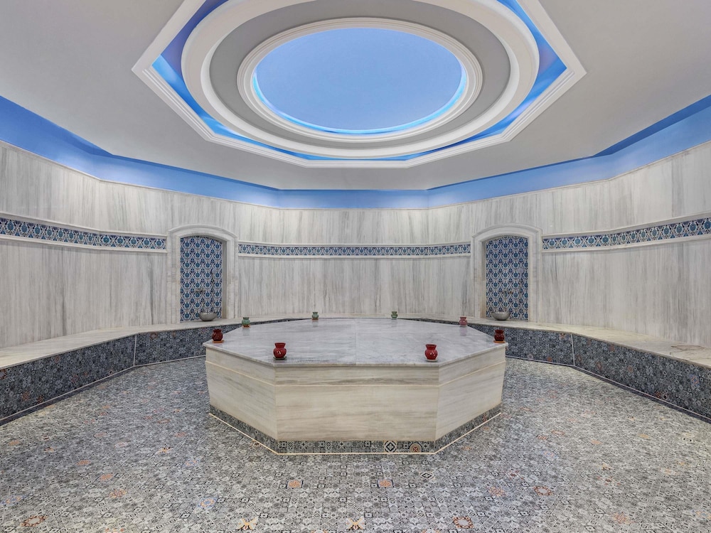 Movenpick Waterpark Resort and Spa Soma Bay 34/83