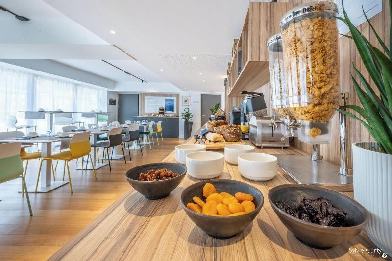 ATHOME RESIDENCE ET SPA 26/40