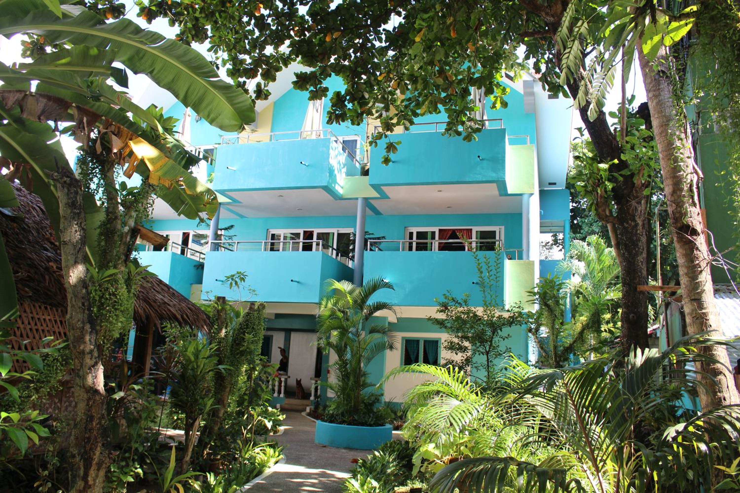 Oro Beach Resort 6/50
