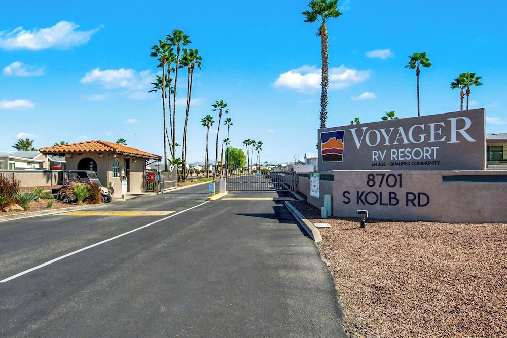 Voyager Resort Inn 27/41