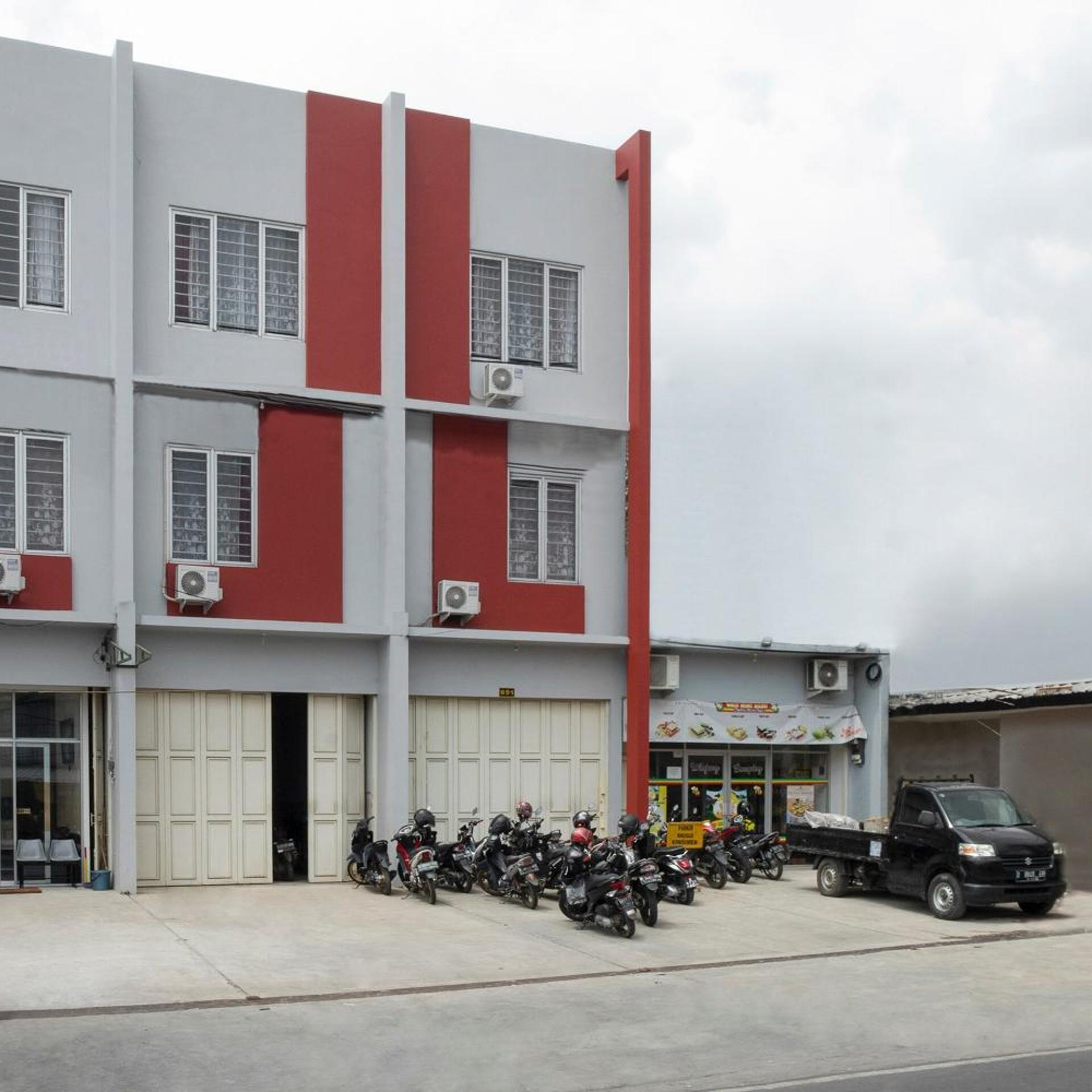 OYO 2183 Cibeureum Residence Near Rumah Sakit Rajawali (ex OYO 2183 Cibeureum Residence) 44/50