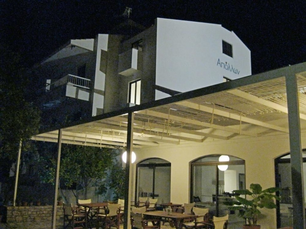 Apollon Hotel 5/28