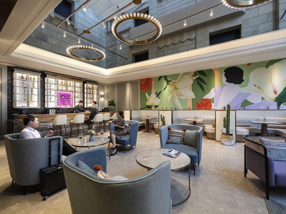 Mercure Shanghai Jinqiao 32/48
